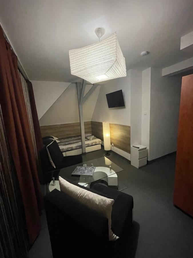 Bed and breakfast Antonina ***pensjonprzykortach***